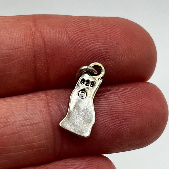 Rare Tiny vintage cat kitten Sterling silver flat charm pendant - Picture 3 of 5